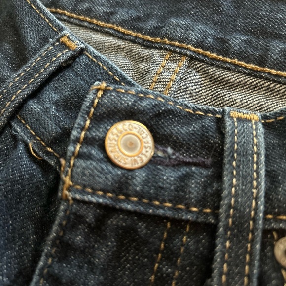 Levi's Men's Dark Blue Jeans - Picture 7 of 12